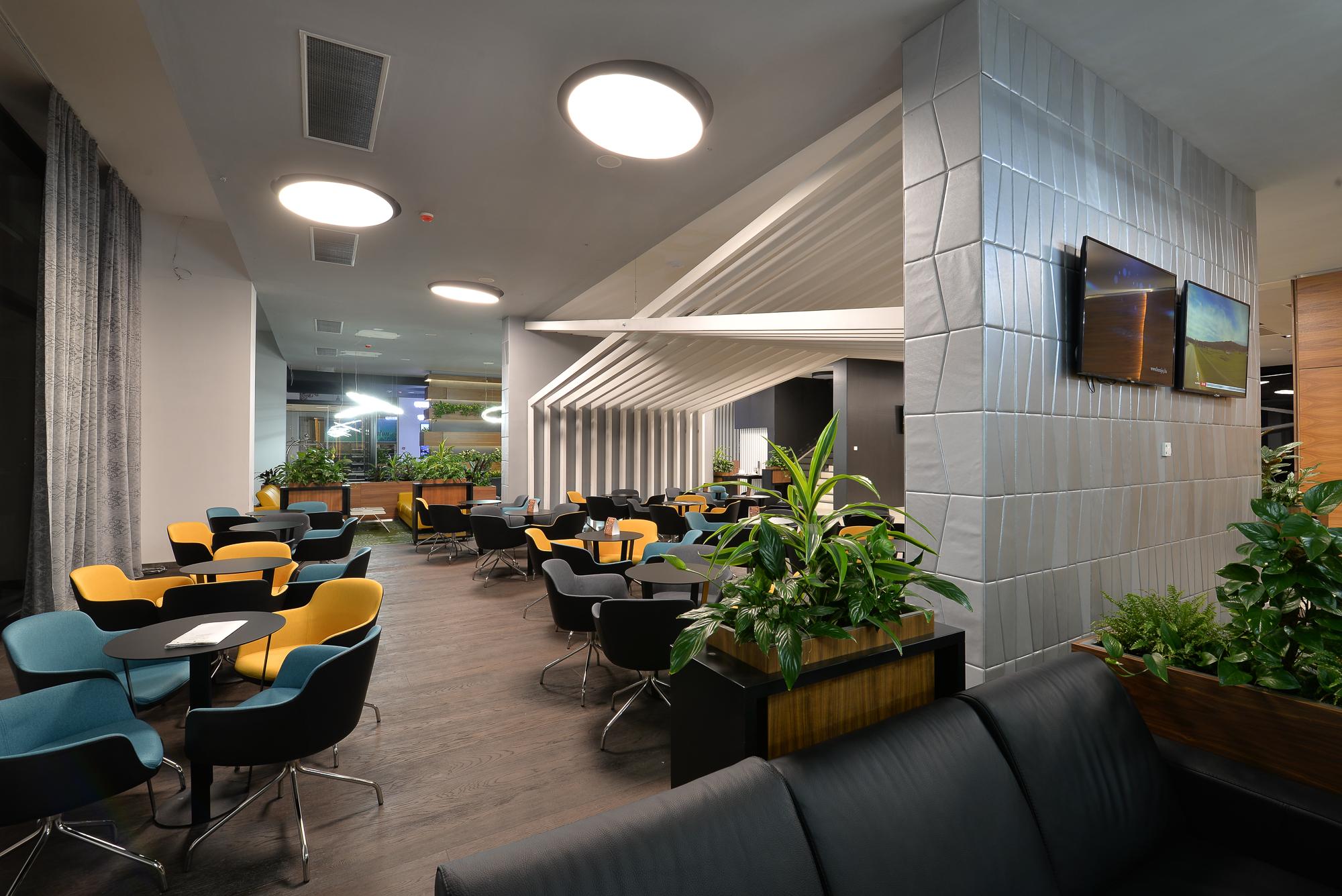 Hotel Hills Sarajevo Congress & Thermal Spa Resort Ilidža Exteriér fotografie Business lounge at the airport