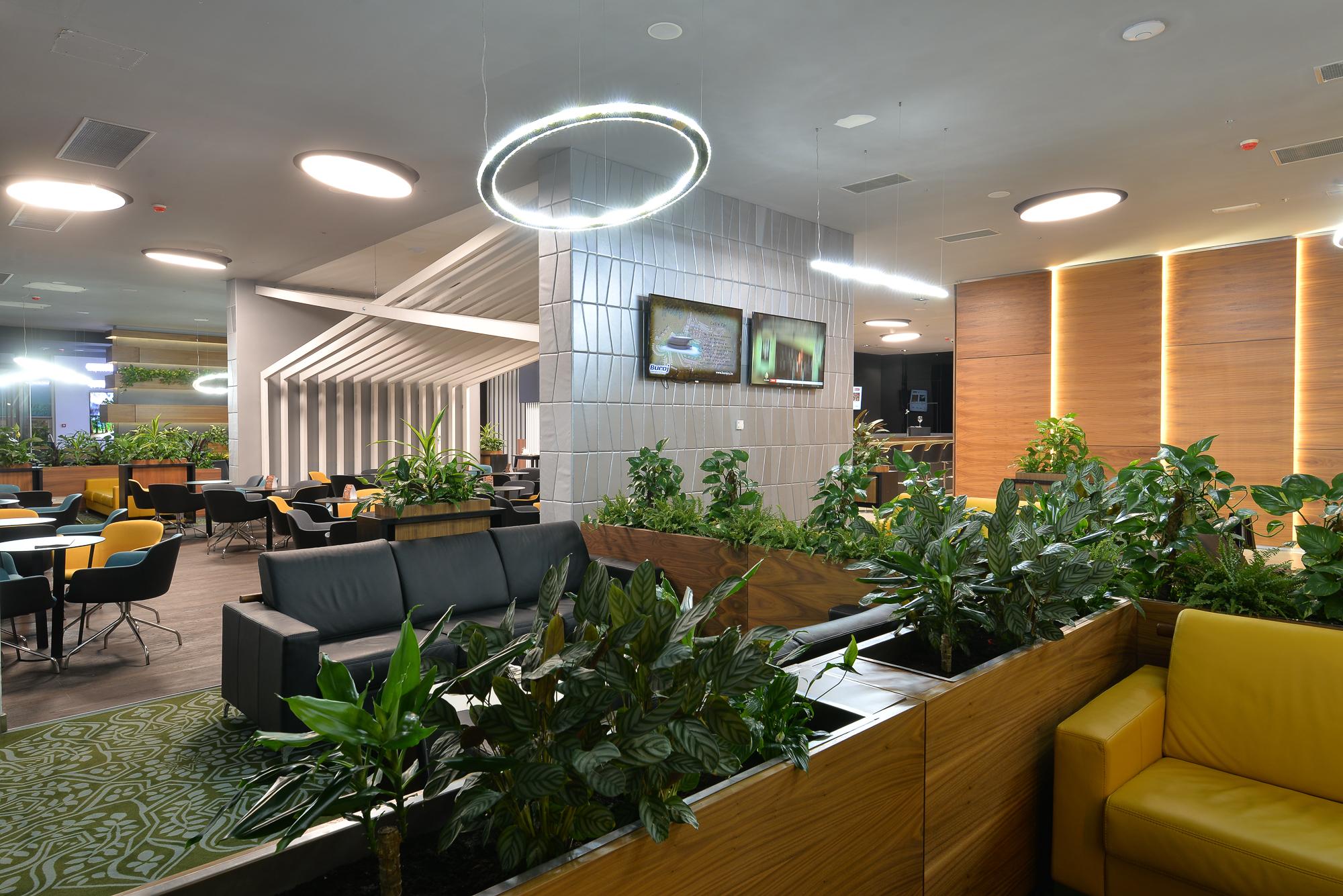 Hotel Hills Sarajevo Congress & Thermal Spa Resort Ilidža Exteriér fotografie The lounge at the airport