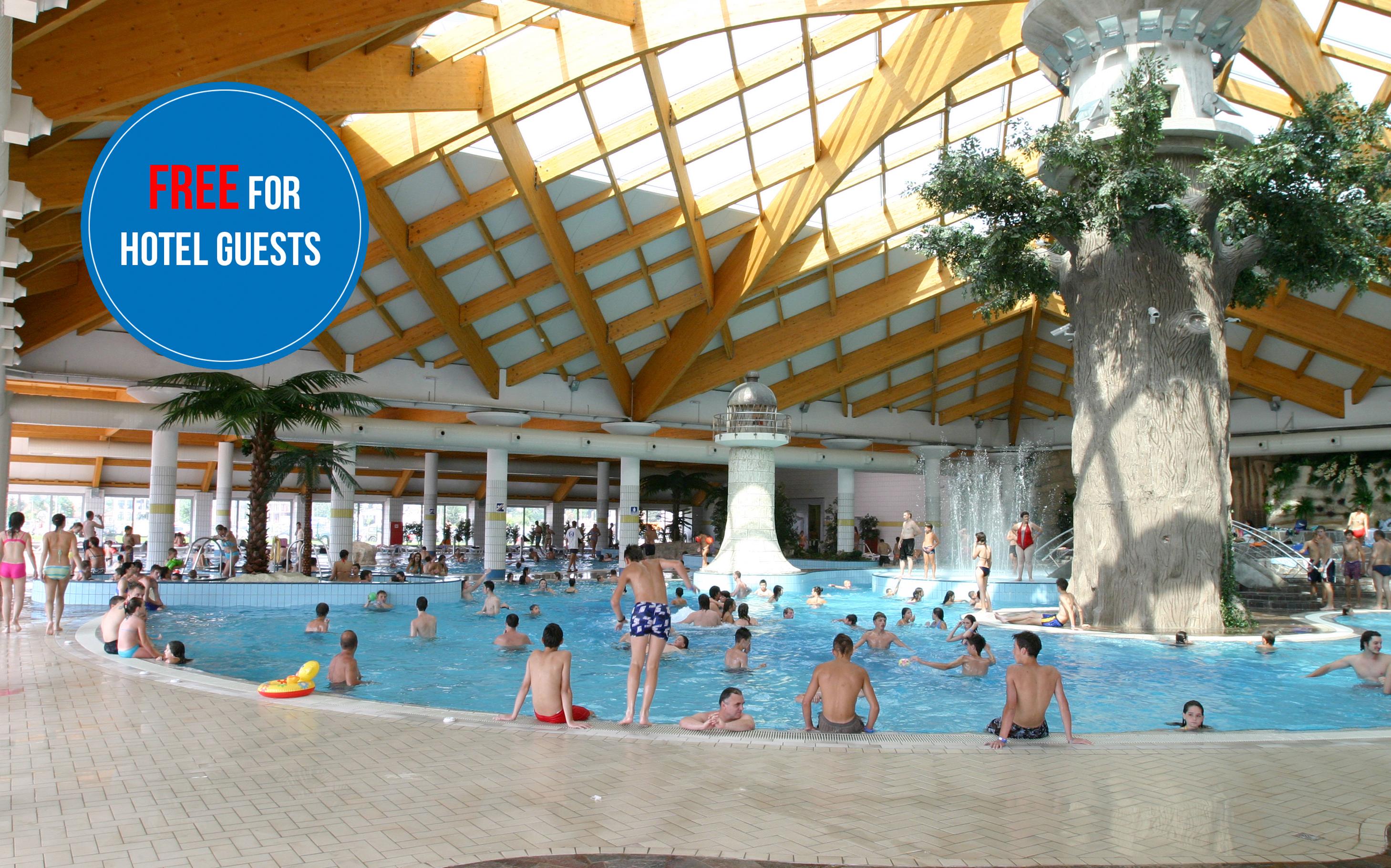Hotel Hills Sarajevo Congress & Thermal Spa Resort Ilidža Exteriér fotografie The swimming pool