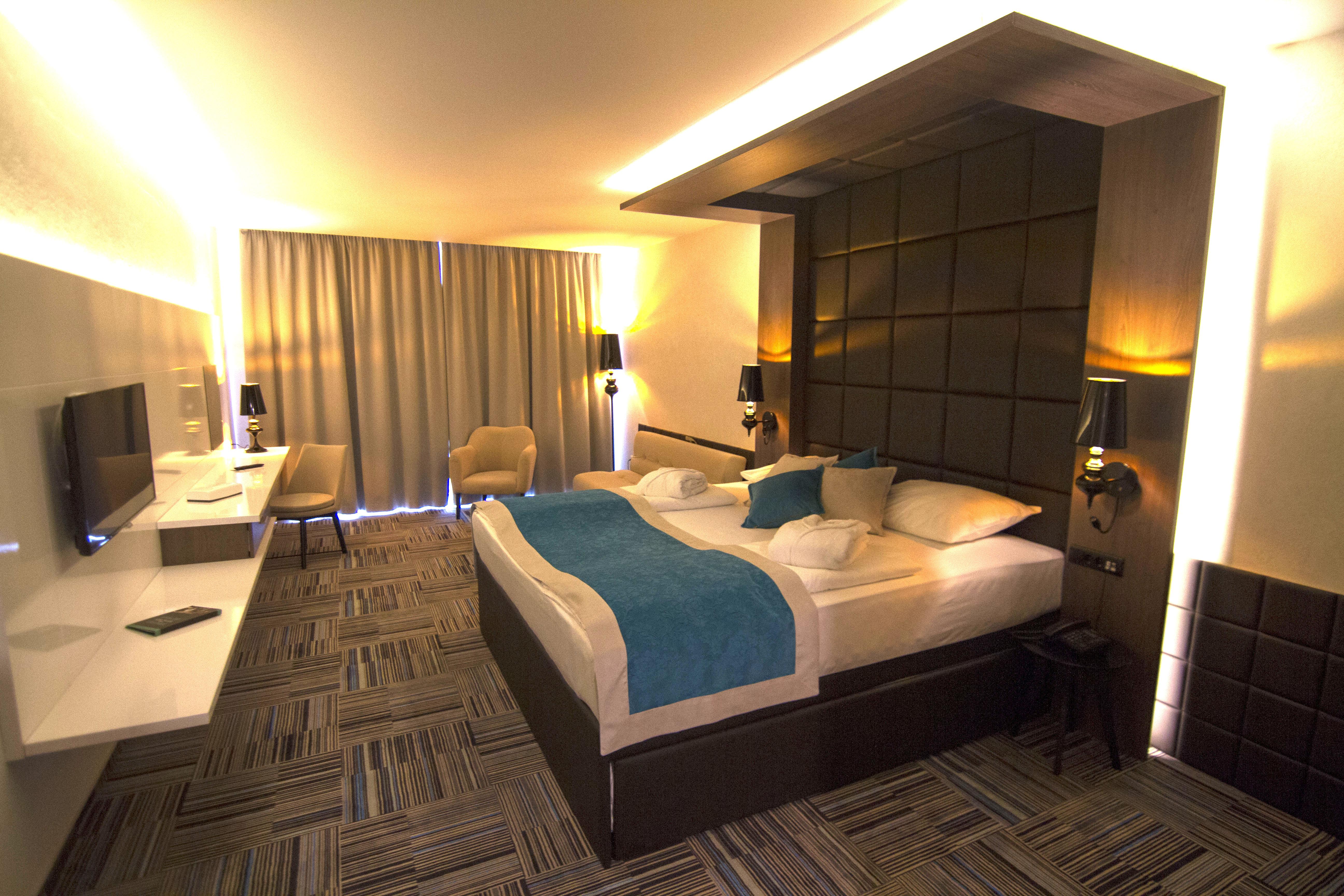 Hotel Hills Sarajevo Congress & Thermal Spa Resort Ilidža Exteriér fotografie A room at the hotel